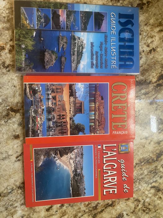 Ghiduri turistice ilustrate editii mai vechi - lot de 12