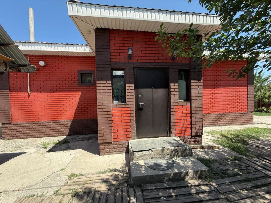 Продам уютный кирпичный дом