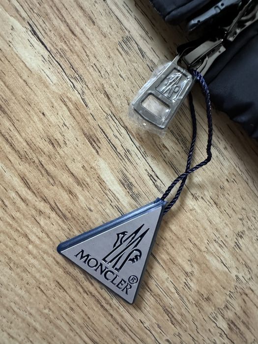 Padded wool cardigan moncler size 4