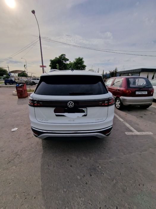 Volksvagen ID6 PRO CROZZ
Probegi 42000 км 
Kraskasi tozza
Rangi to’q k