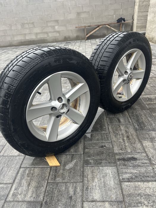 Vând roti de iarna continental 215/65 R16