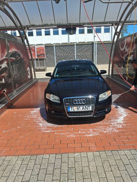 AUDI A4 0