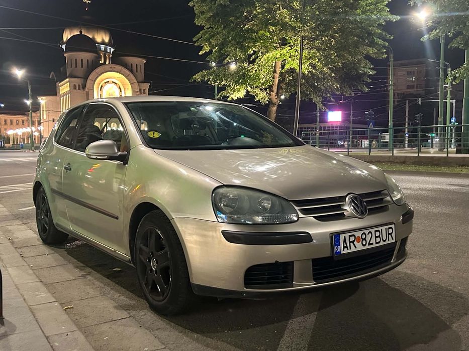 Vând   VW   Golf 5