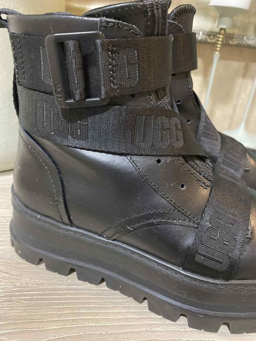 Оригинални обувки UGG