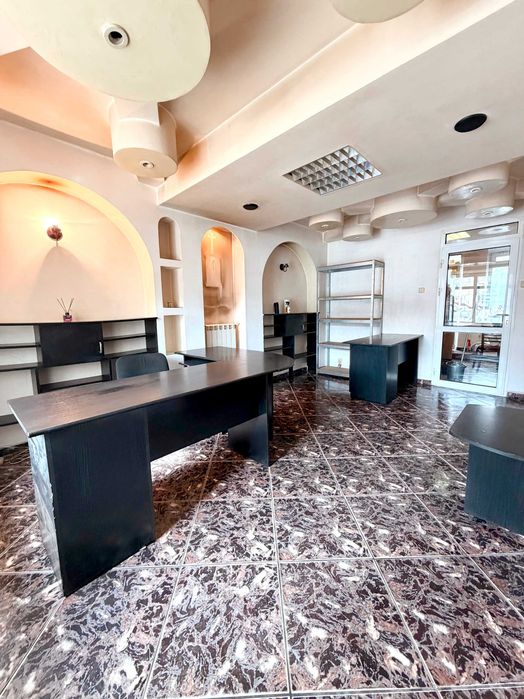 Spațiu comercial/birouri 56,6 mp – Intrare Obcini – acces stradal