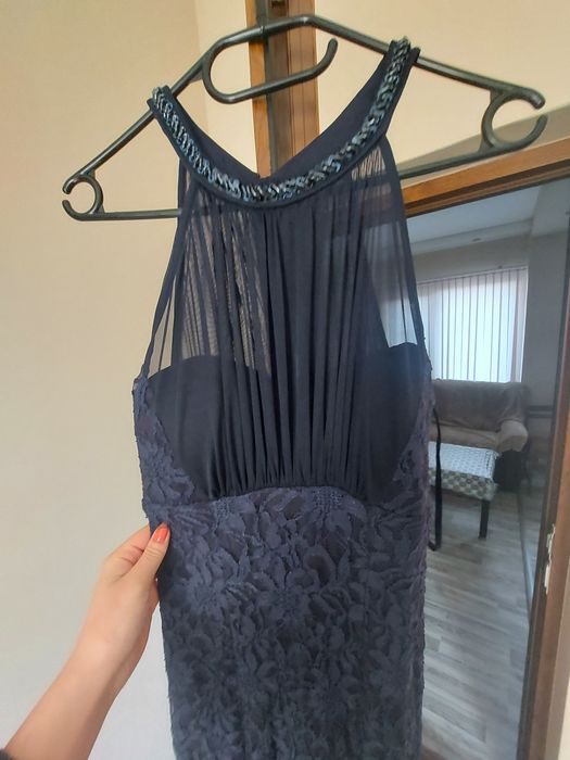 Тъмносиня дантелена дълга рокля