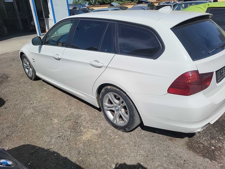 Dezmembrez bmw seria 3 e91 320d xdrive an 2010 177 cp cutie automata volan stanga