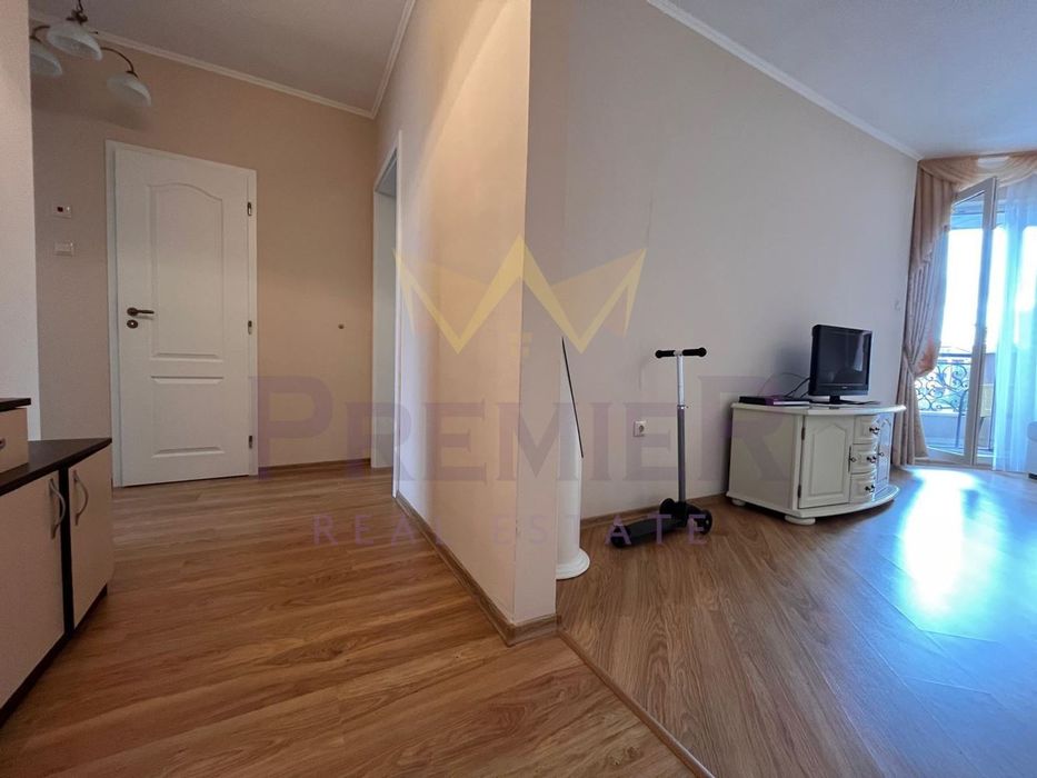 Продава се Тристаен апартамент в к.к. Слънчев бряг - 90 кв.м за 822 €/кв.м - Снимка #9