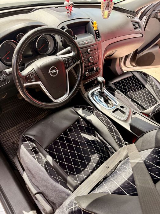Opel Insignia 2012 automata