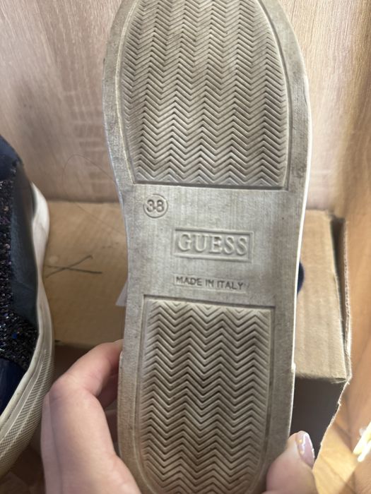 Дамски кецове Guess 38