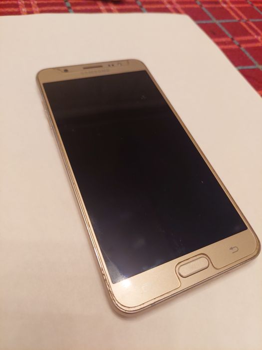 Самсунг Galaxy J7 2016