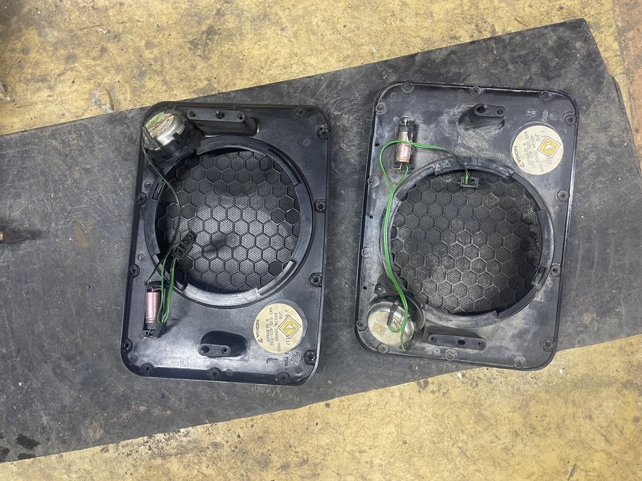 Корпуса динамиков audi C4