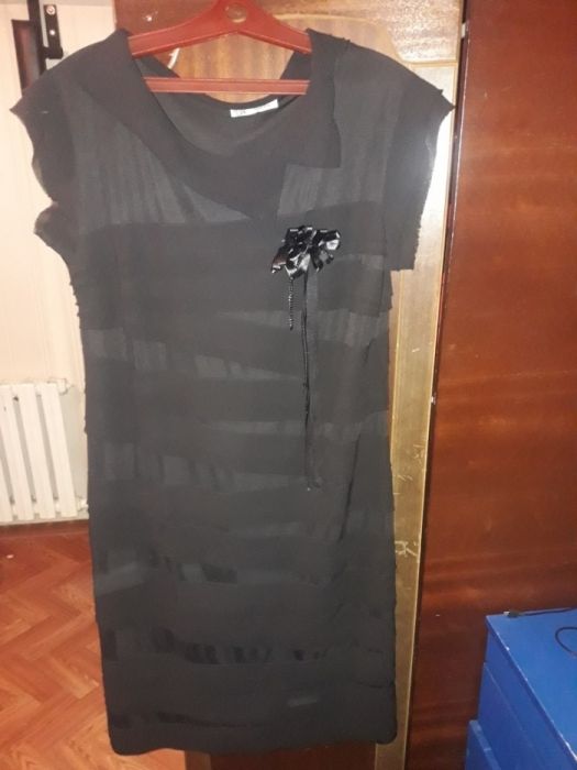 продам платье нарядное