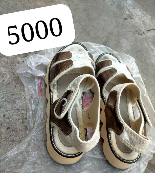 Продам туфли женские