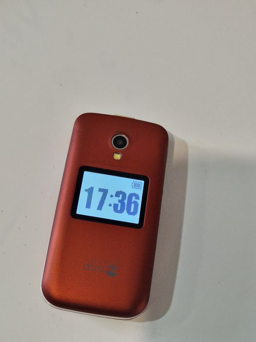 Super telefon cu clapeta, special pentru Seniori.  Ecran dublu