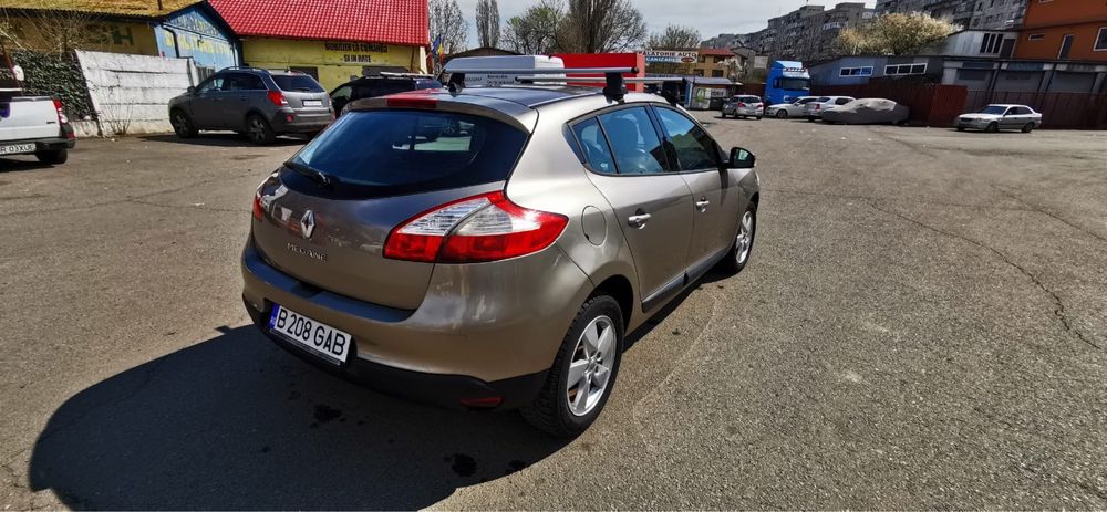 RENAULT Megane 2010 — imagine 3