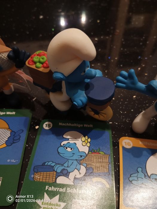 Продавам нови смърфове