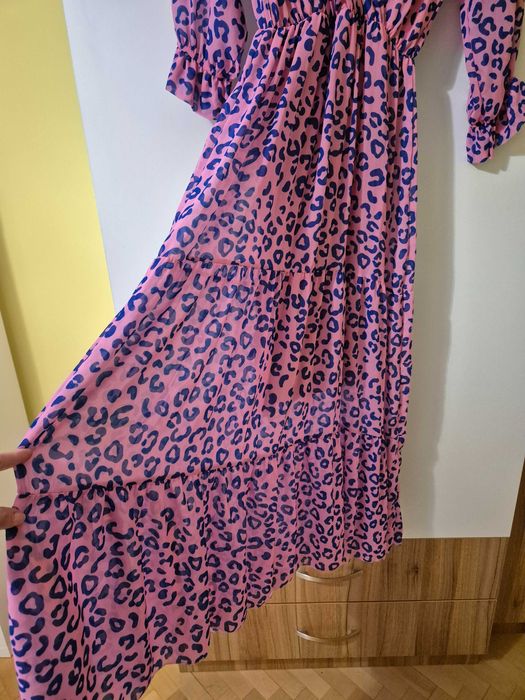 Рокля в розово и лилаво леопард