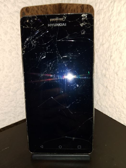 TТелефони на части