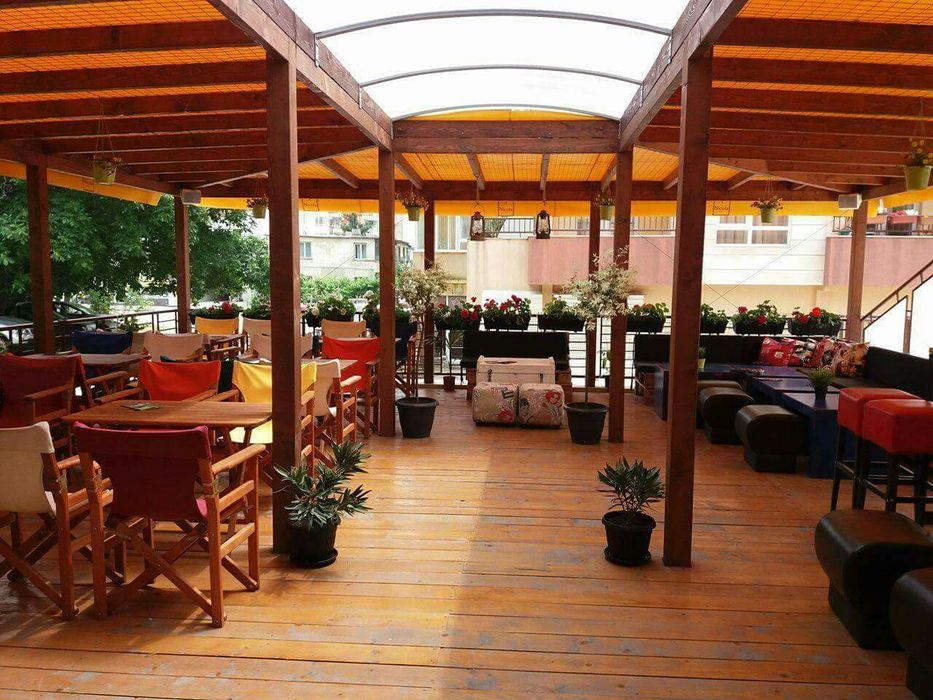 Дървени конструкции, перголи, декинг, ламперия.