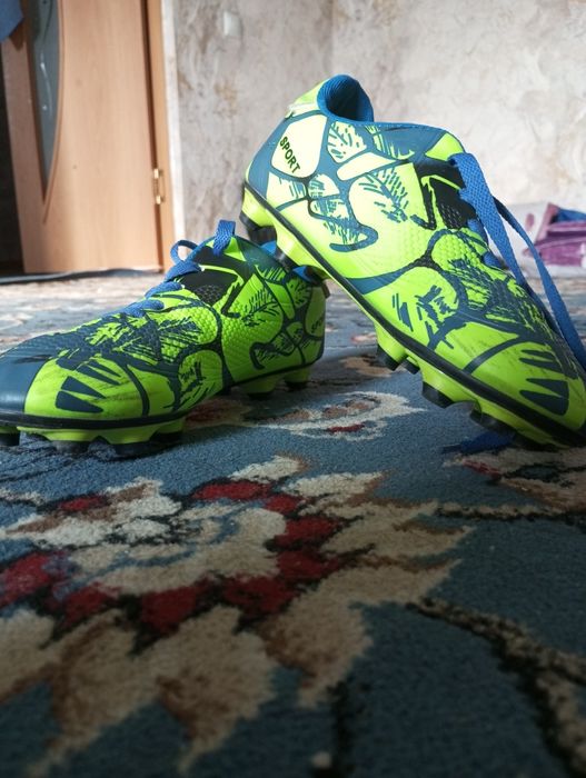 Б/у бутцы футболные