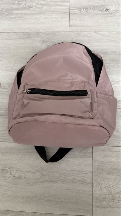 Рюкзаки школьные