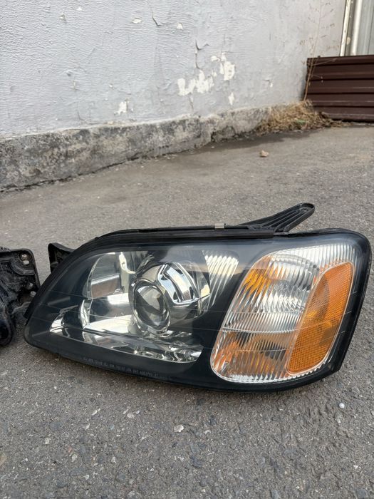 Продам фары на субару аутбэк
