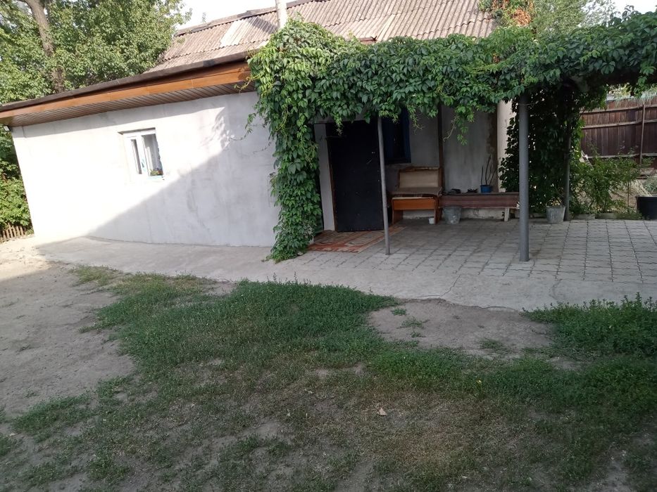 20 соток,два дома.