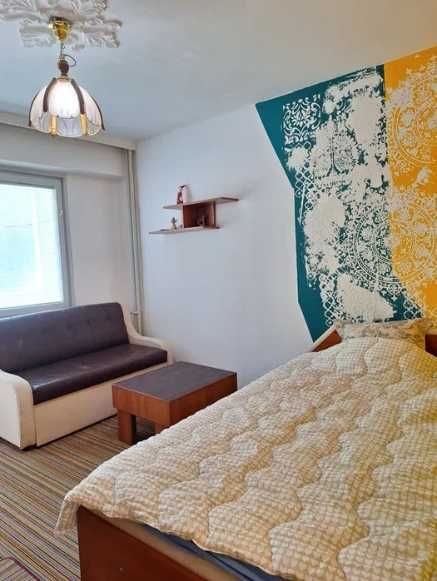 Дава се под наем Двустаен апартамент в Бургас, Славейков - 110 кв.м за 465 € - Снимка #1