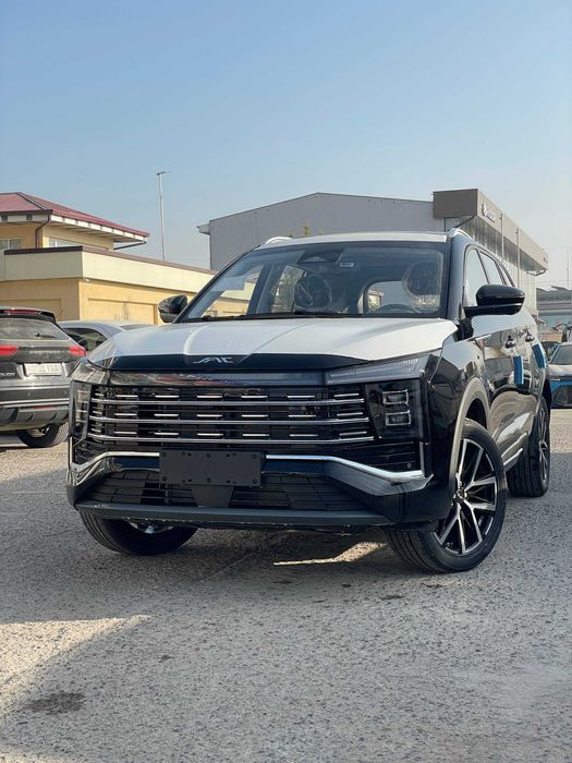 JAC JS8 PRO crossover