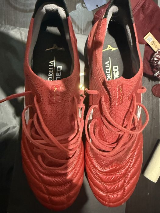 ghete profesioniste de fotbal mizuno , marimea 44