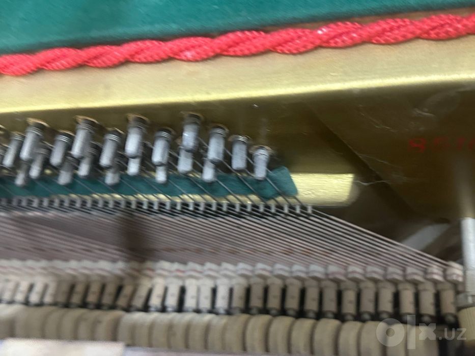 Pianino juda ham ajoyib yangidek narxi kelishiladi