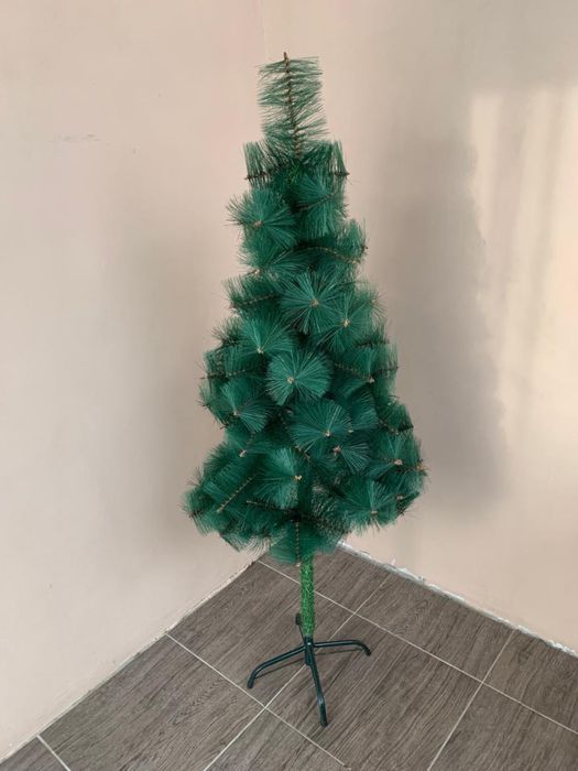 Продам елки 1.5м