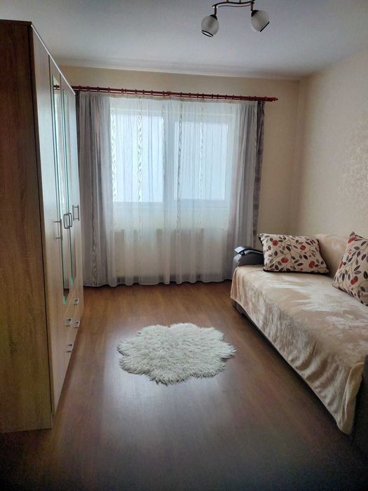 apartament 3 camere pentru inchiriat