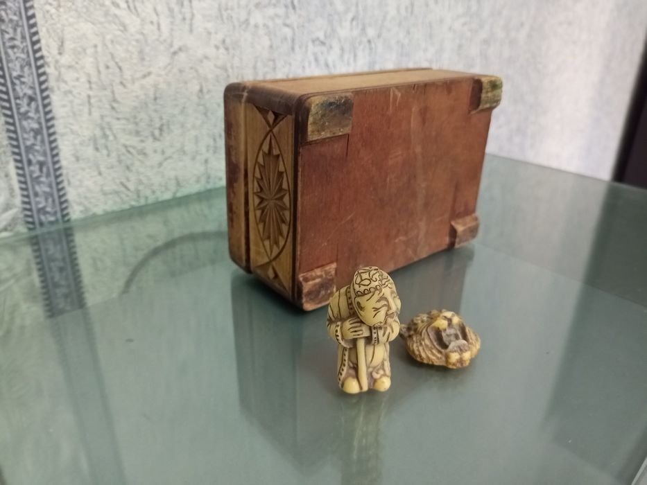 Продам  шкатулку деревянная.