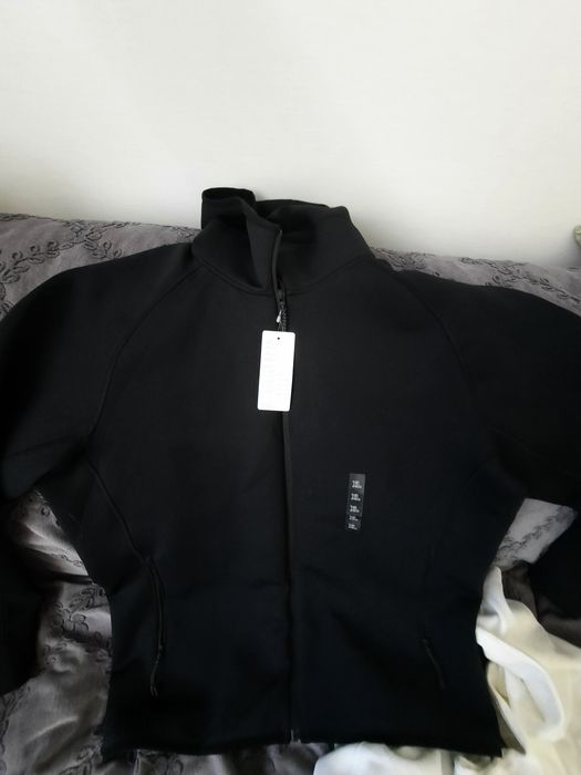 Продам Uniqlo толстовки