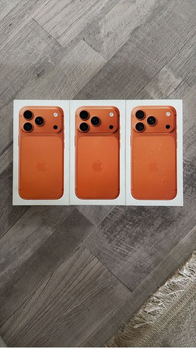 Айфонның барлық түрі бар