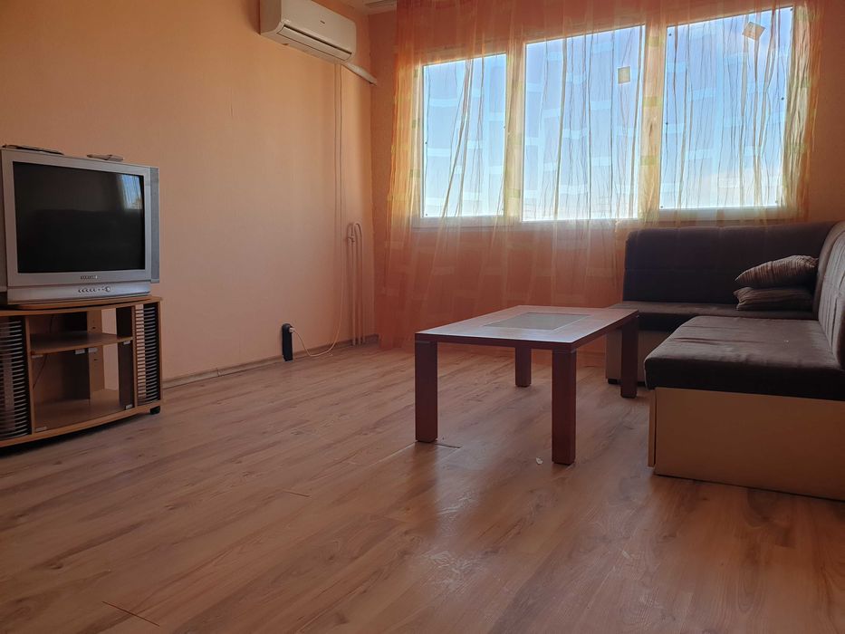 Дава се под наем Двустаен апартамент в Бургас, Меден рудник - зона А - 62 кв.м за 127.5 € - Снимка #2