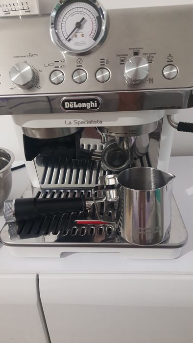 Кофемашина delonghi