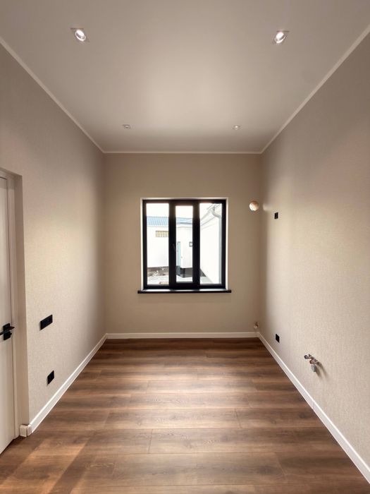 Продаётся Евродом в центре Сергели.