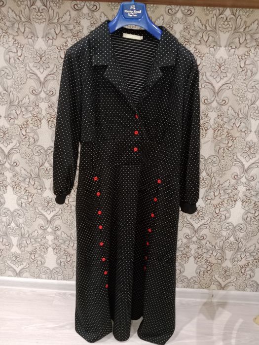 Чорный платье с пугывкавами