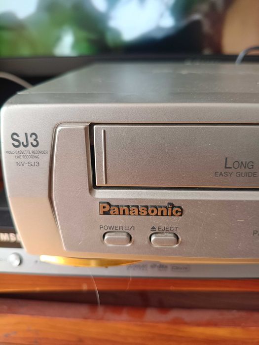 Видеомагнитофон Panasonic NV- SJ3 б/у