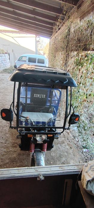 Мото пол кабина сотилади