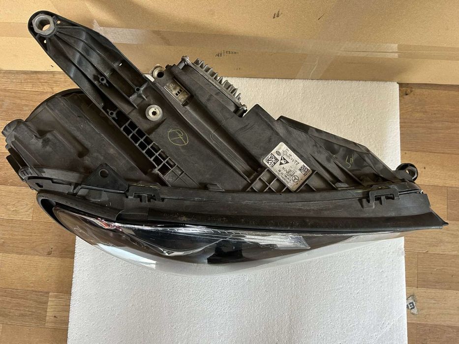 Mercedes GLE W167 фар/фарове