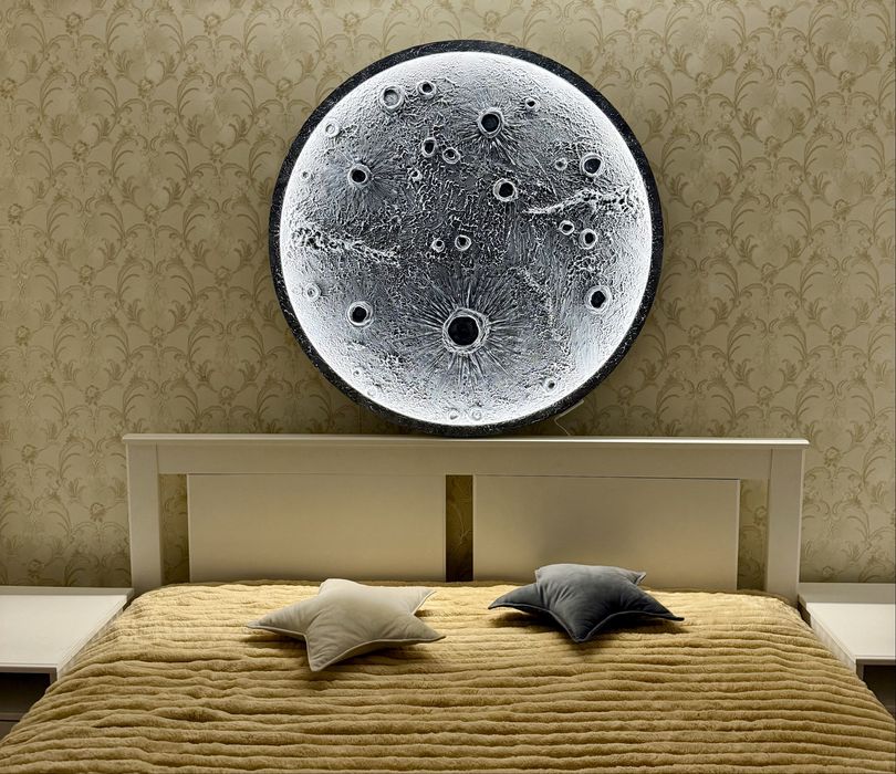 Lampa Luna/semiluna ,piesa de decor unica