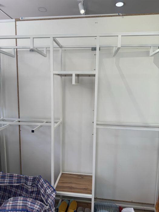 Стелажи для детского магазина