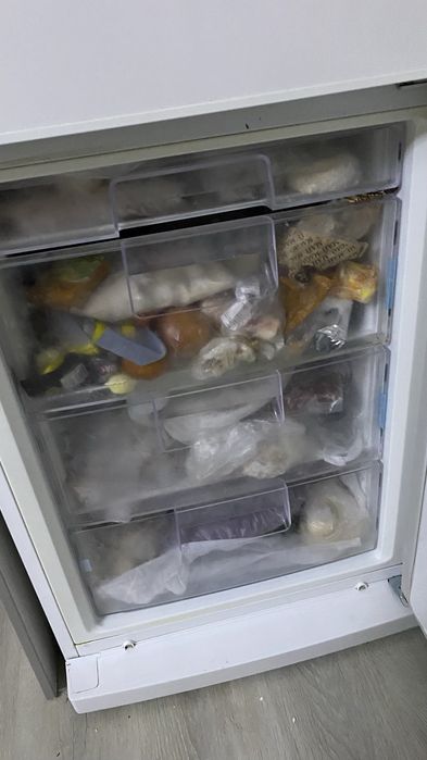 Продается холодильник LG NO FROST