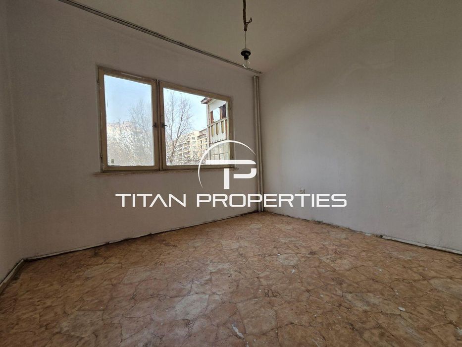 Продава се Тристаен апартамент в Пловдив, Южен - 68 кв.м за 885 €/кв.м - Снимка #3