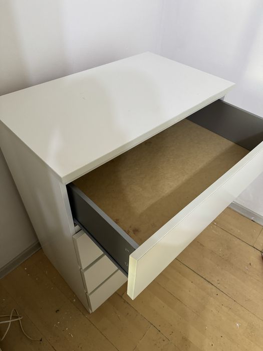 Comodă IKEA MALM - 4 sertare, Albă