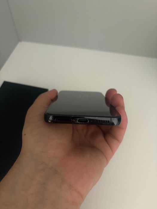 Samsung Galaxy S23 128GB/8GB – Като нов, пълен комплект + аксесоари